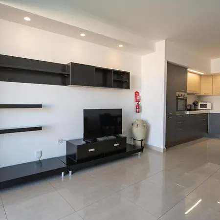 Bayview Seafront 4 Saint Julian's