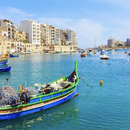 Bayview Seafront 4 Apartment San Ġiljan