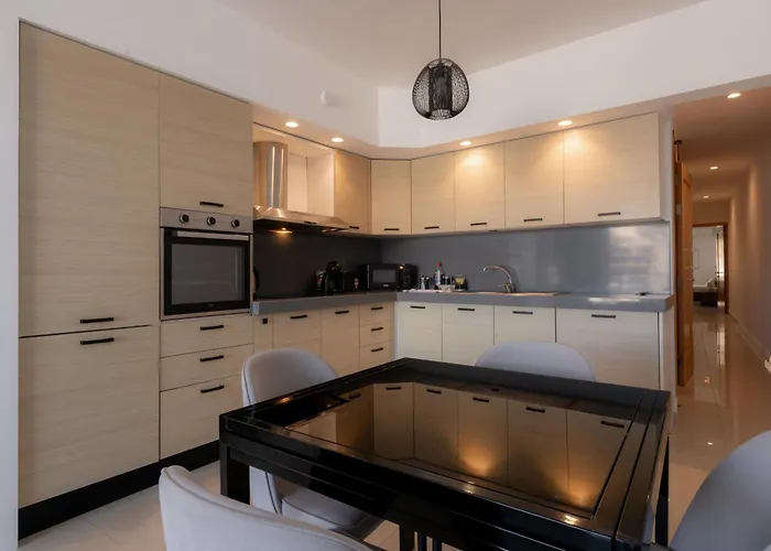 Lejlighed Bayview Seafront 4